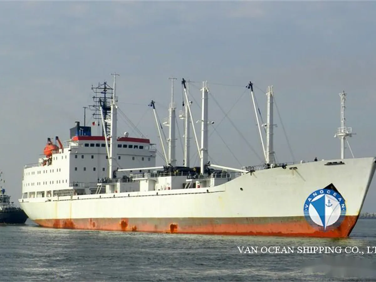 Reefer kuģis pārdod