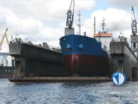 Naftas / Ķīmisko vielu tankkuģis pārdod