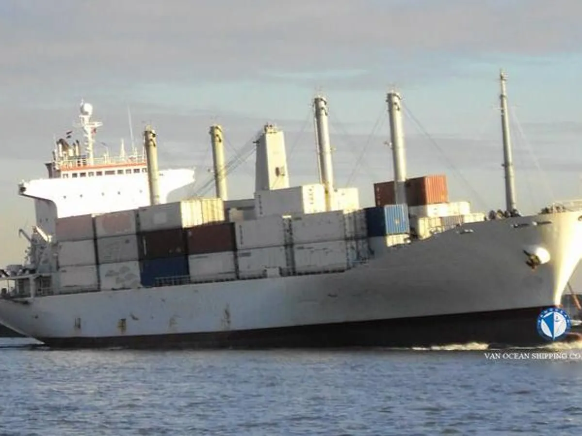 Reefer kuģis pārdod