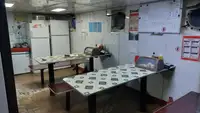 Naftas / Ķīmisko vielu tankkuģis pārdod