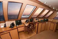 Niršanas atbalsta kuģis pārdod