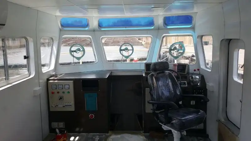 Pilotkuģis pārdod