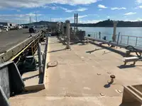 Naftas / Ķīmisko vielu tankkuģis pārdod