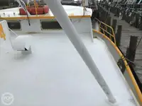 Trallers pārdod