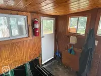 Trallers pārdod