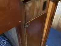 Trallers pārdod