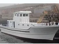 Trallers pārdod