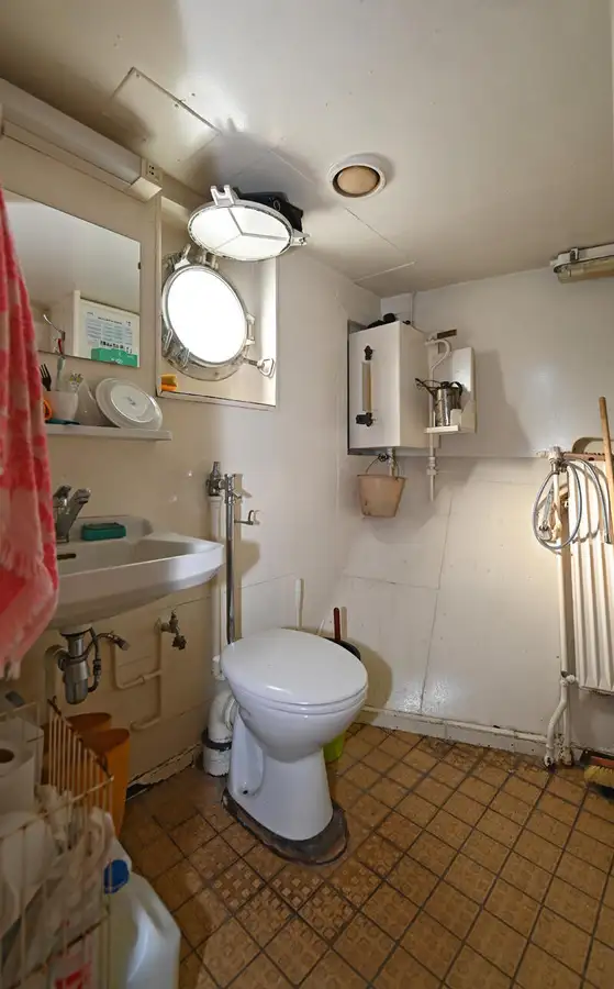 Kruīza kuģis pārdod