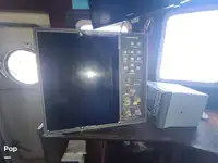 Trallers pārdod