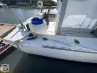 Trallers pārdod