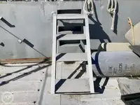 Desanta kuģis, tankkuģis pārdod