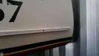 Trallers pārdod