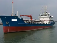 Naftas / Ķīmisko vielu tankkuģis pārdod