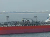 Naftas / Ķīmisko vielu tankkuģis pārdod