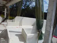 Trallers pārdod