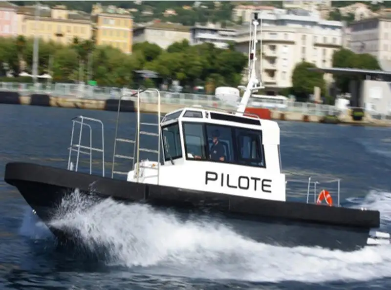 Pilotkuģis pārdod