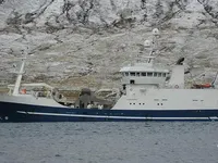 Trallers pārdod