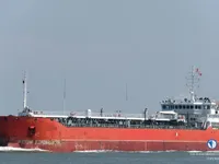 Naftas / Ķīmisko vielu tankkuģis pārdod