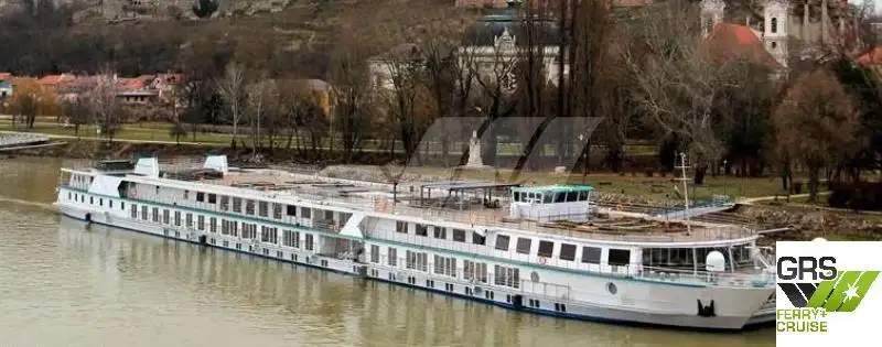 Kruīza kuģis pārdod