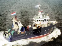 Trallers pārdod
