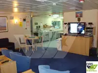 Niršanas atbalsta kuģis pārdod