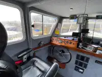 Niršanas atbalsta kuģis pārdod
