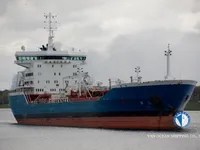 Naftas / Ķīmisko vielu tankkuģis pārdod