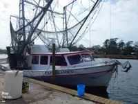 Trallers pārdod