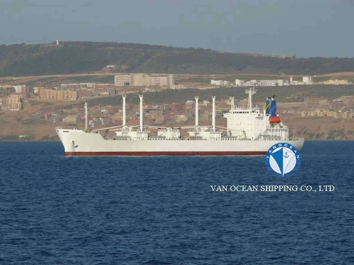 Reefer kuģis pārdod