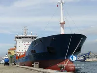 Naftas / Ķīmisko vielu tankkuģis pārdod