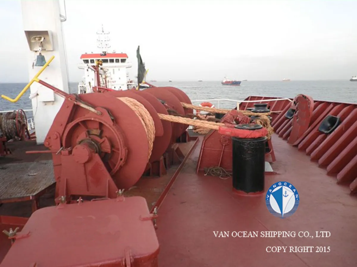 Naftas / Ķīmisko vielu tankkuģis pārdod