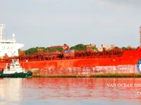 Naftas / Ķīmisko vielu tankkuģis pārdod