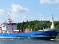 Naftas / Ķīmisko vielu tankkuģis pārdod