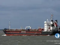 Naftas / Ķīmisko vielu tankkuģis pārdod