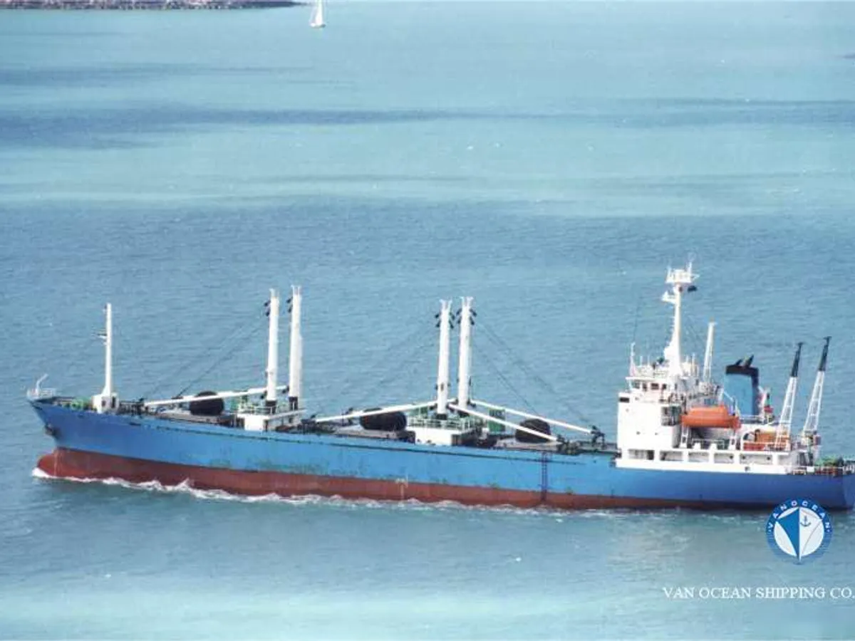 Reefer kuģis pārdod
