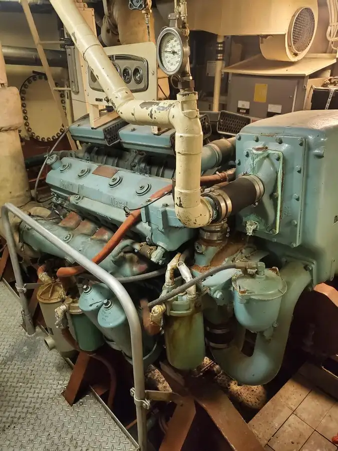 Patruļkuģis pārdod
