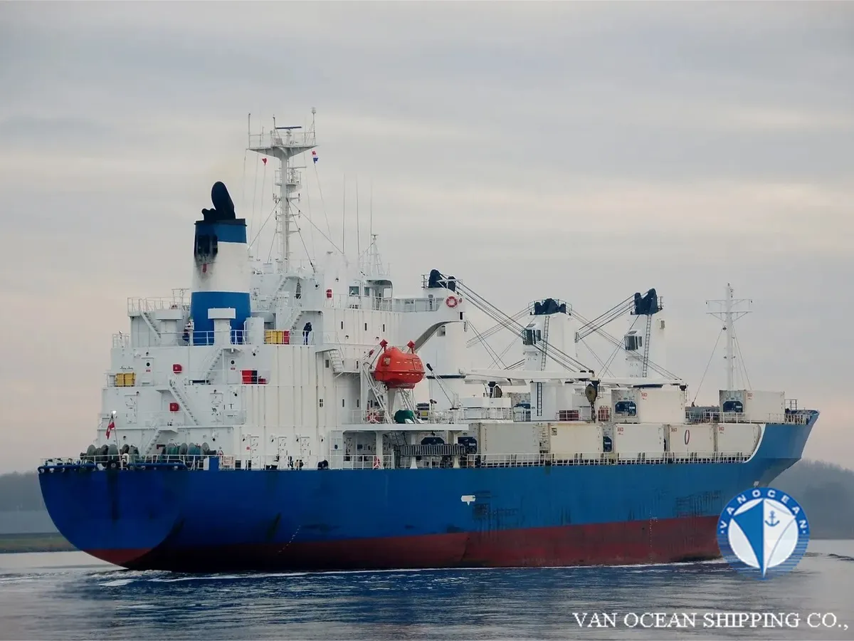 Reefer kuģis pārdod