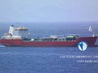 Naftas / Ķīmisko vielu tankkuģis pārdod