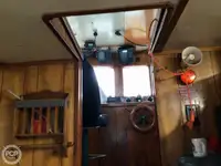 Trallers pārdod