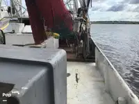 Trallers pārdod