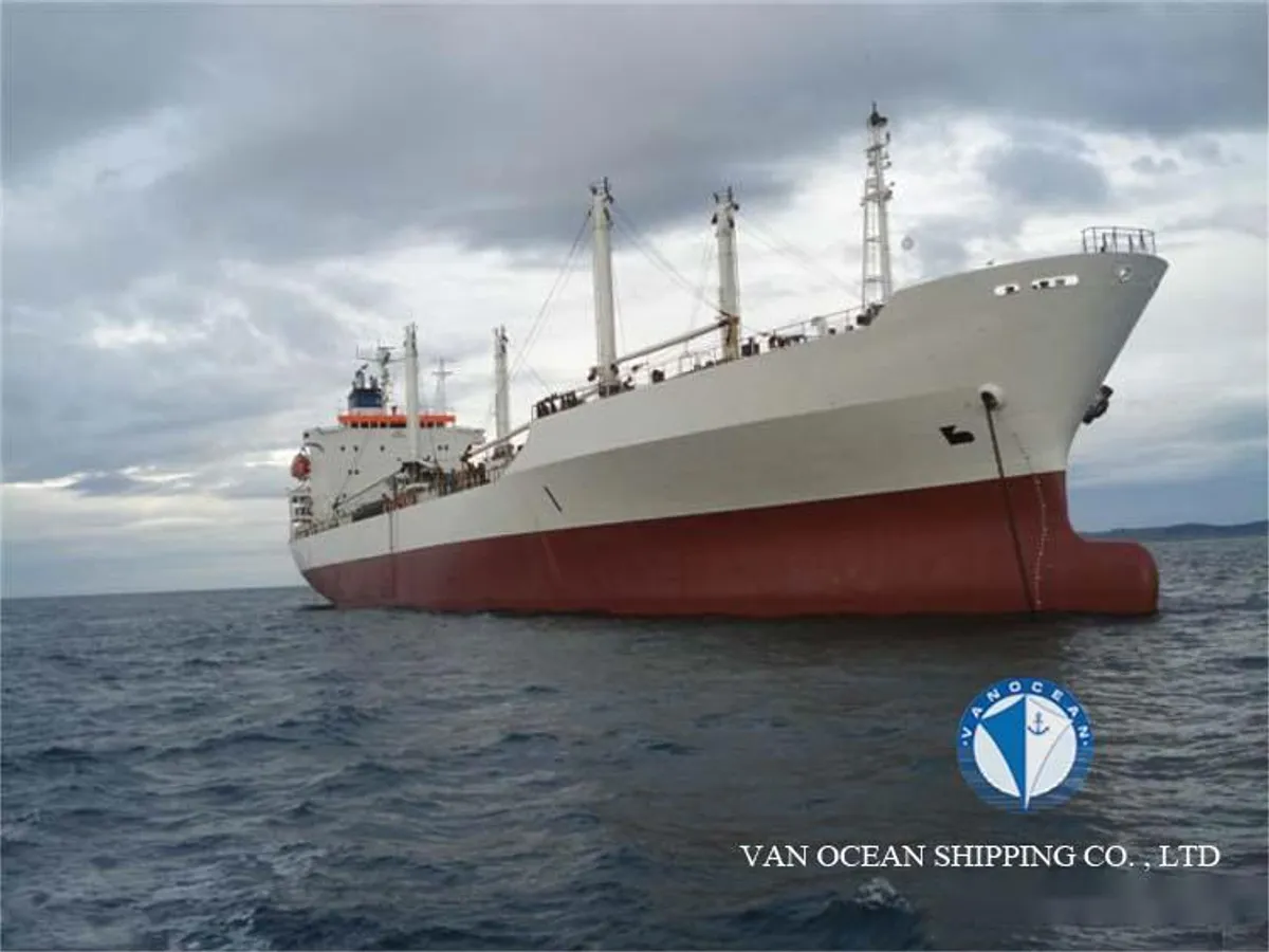 Reefer kuģis pārdod