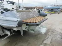 Cietā piepūšamā laiva pārdod