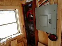 Trallers pārdod