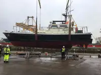 Pilotkuģis pārdod