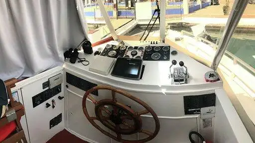 Kruīza kuģis pārdod
