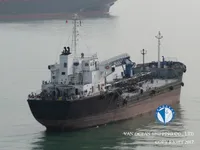 Naftas / Ķīmisko vielu tankkuģis pārdod