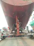 Trallers pārdod