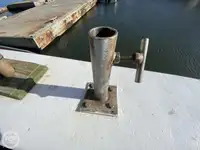 Trallers pārdod