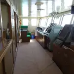 Trallers pārdod