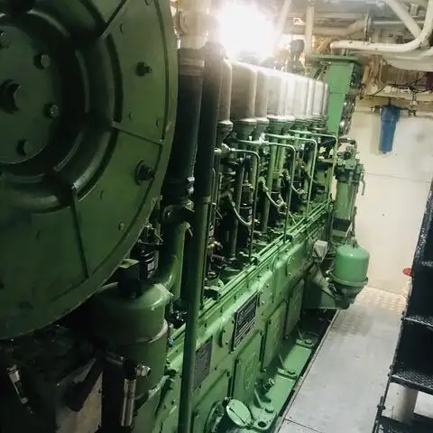 Trallers pārdod